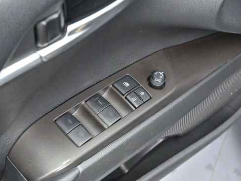 Used 2022 Toyota Camry LE FWD image 10