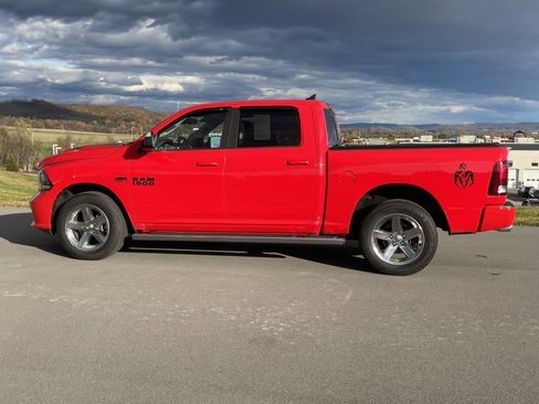Used 2016 RAM 1500 Sport w/ Torred Sport Package image 7