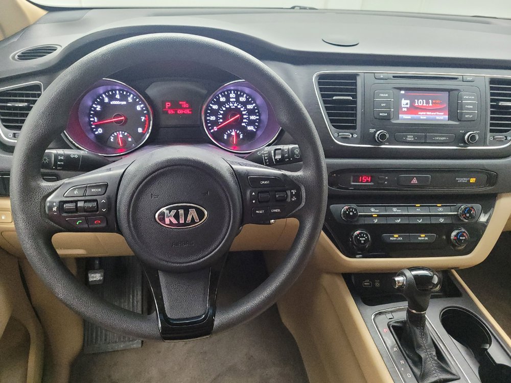 Used 2016 Kia Sedona LX w/ LX Convenience Package FWD image 22