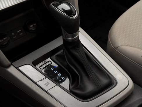Used 2019 Hyundai Elantra SEL image 35