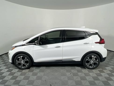 Used 2020 Chevrolet Bolt Premier w/ Infotainment Package FWD image 6