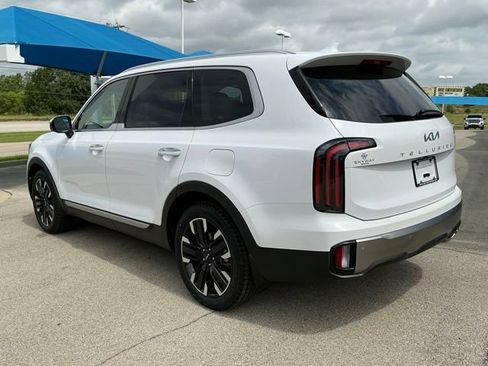 Used 2025 Kia Telluride SX w/ SX Captain's Chair Package FWD image 4