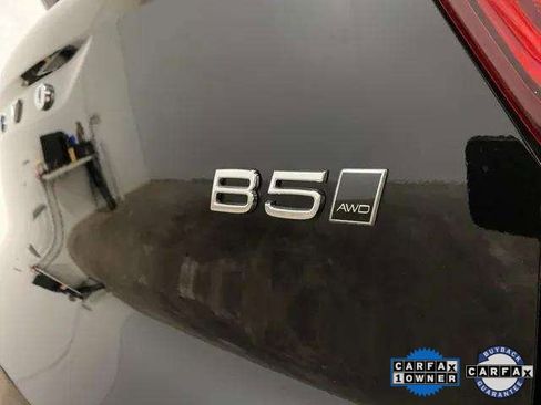 Used 2025 Volvo XC40 B5 Plus image 96