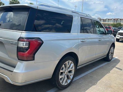 Used 2018 Ford Expedition Max Platinum RWD image 3