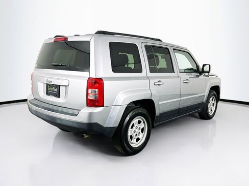 Used 2016 Jeep Patriot Sport w/ Power Value Group FWD image 9