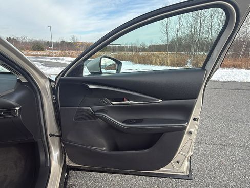 Certified 2024 MAZDA CX-30 AWD 2.5 S w/ Preferred Package image 17