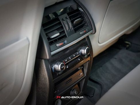 Used 2016 BMW X6 M image 9