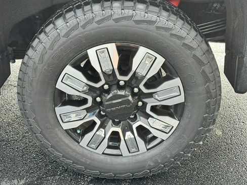 Used 2024 GMC Sierra 2500 Denali w/ Denali Reserve Package AWD/4WD image 7
