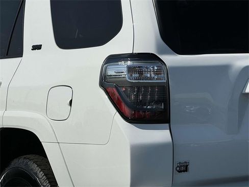 Used 2023 Toyota 4Runner SR5 Premium image 9