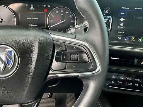 Used 2023 Buick Envision Essence image 12