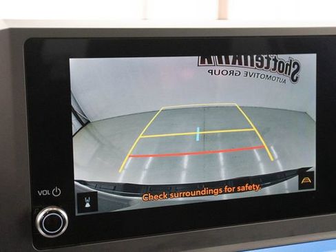 Used 2025 Toyota Tacoma TRD Off-Road image 32