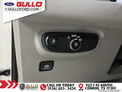 Used 2022 GMC Terrain SLE w/ Driver Convenience Package FWD image 20