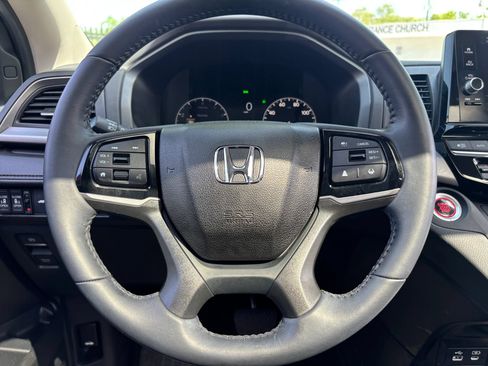 Used 2025 Honda Odyssey EX-L image 14