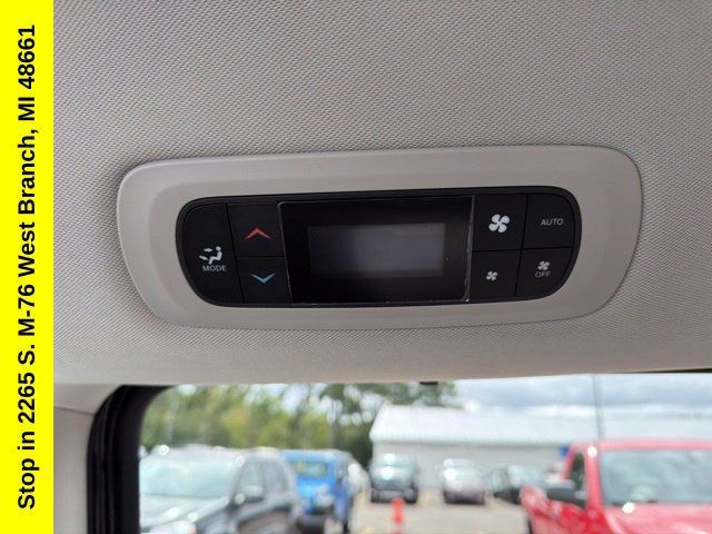 Used 2017 Chrysler Pacifica Touring-L Plus FWD image 20