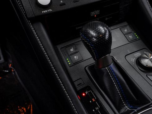 Used 2019 Lexus RC F image 32