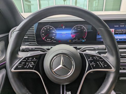 Used 2025 Mercedes-Benz GLE 350 4MATIC w/ AMG Line Exterior image 31
