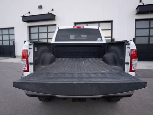 Used 2022 RAM 2500 Big Horn AWD/4WD image 11