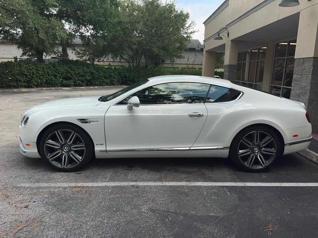 Used 2017 Bentley Continental GT AWD/4WD image 9