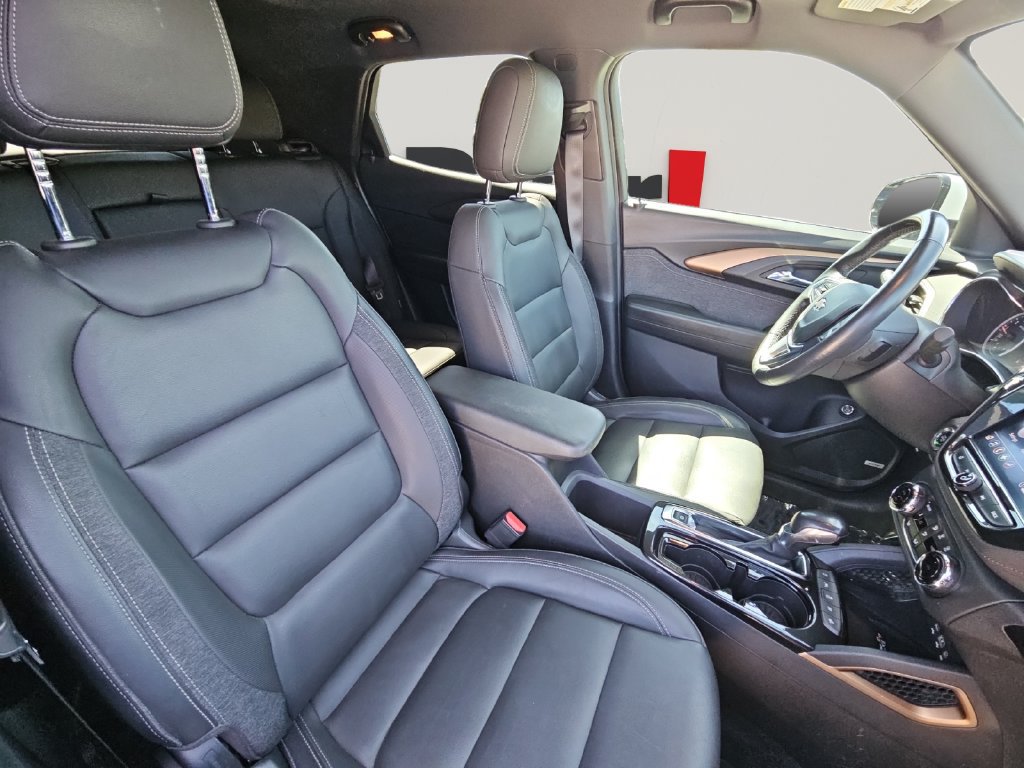 Certified 2022 Chevrolet TrailBlazer ACTIV w/ Sun and Liftgate Package FWD image 16