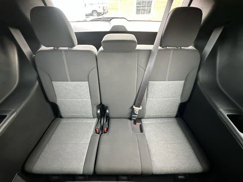 Used 2025 GMC Acadia Elevation image 23