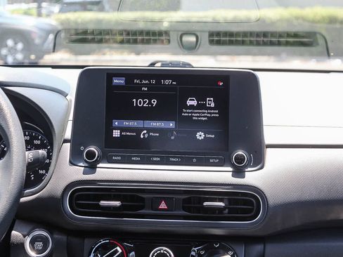 Used 2023 Hyundai Kona SEL AWD/4WD image 18