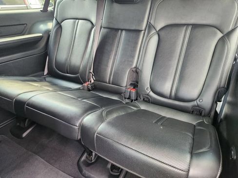 Used 2024 Jeep Wagoneer L Series II w/ Flexible Seating Group AWD/4WD image 31