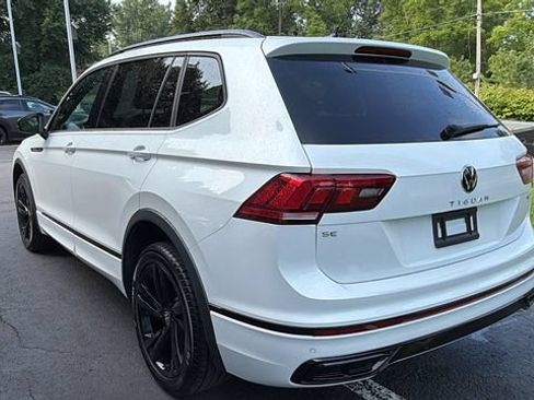 Used 2023 Volkswagen Tiguan SE R-Line AWD/4WD image 7