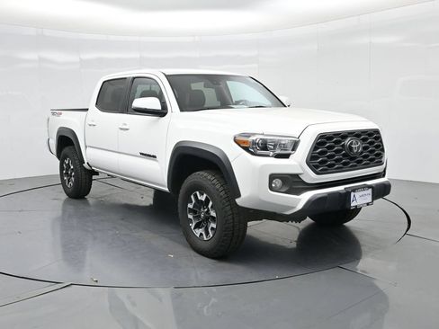 Used 2023 Toyota Tacoma TRD Off-Road AWD/4WD image 50