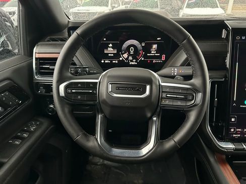 Certified 2025 GMC Yukon XL Denali image 20