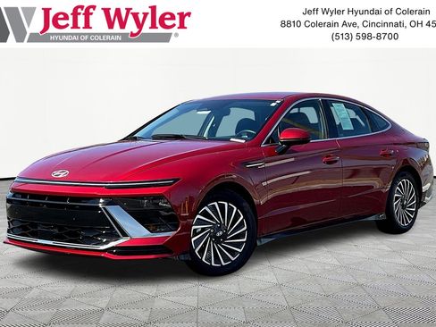 Used 2025 Hyundai Sonata SEL image 1