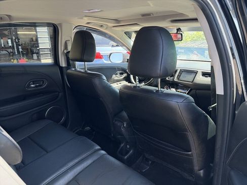 Used 2017 Honda HR-V EX-L image 5