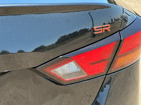 Used 2024 Nissan Altima 2.5 SR FWD image 25