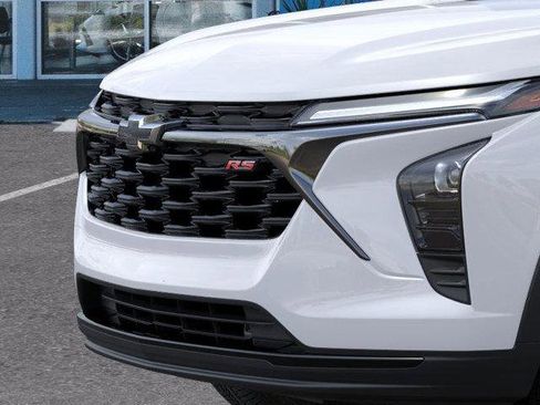 Used 2026 Chevrolet Trax RS w/ Driver Confidence Package FWD image 13