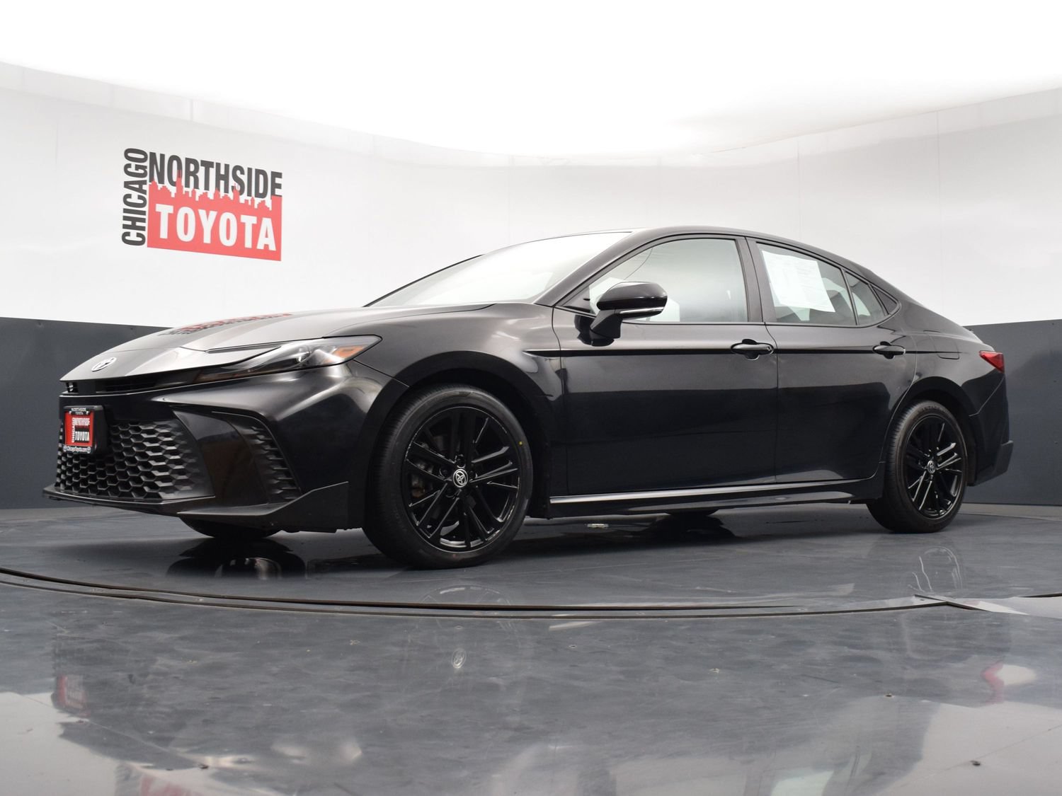 Used 2025 Toyota Camry SE FWD image 31