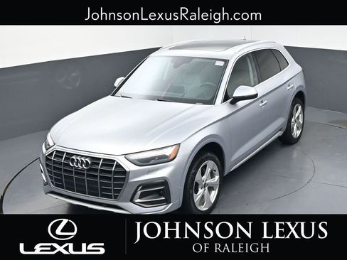 Used 2021 Audi Q5 Prestige w/ Prestige Package AWD/4WD image 24