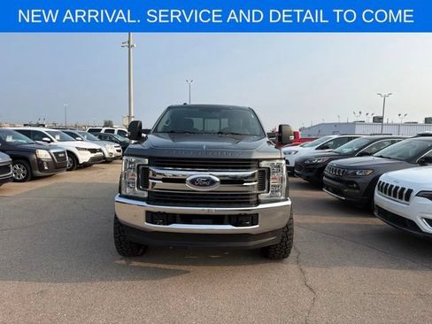 Used 2017 Ford F350 XLT w/ FX4 Off-Road Package AWD/4WD image 3
