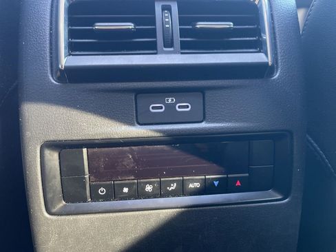 Used 2025 MAZDA CX-90 3.3 Turbo w/ Preferred Package image 17