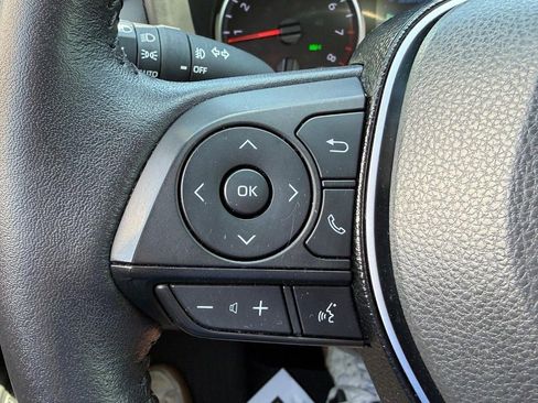 Used 2021 Toyota RAV4 XLE w/ XLE Grade Weather Package AWD/4WD image 23