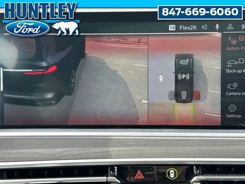 Used 2022 BMW X7 M50i w/ Executive Package image 31