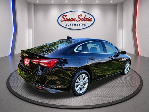Used 2022 Chevrolet Malibu LT FWD image 5