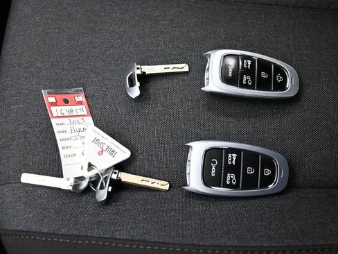 Used 2023 Hyundai Ioniq 5 SE image 32