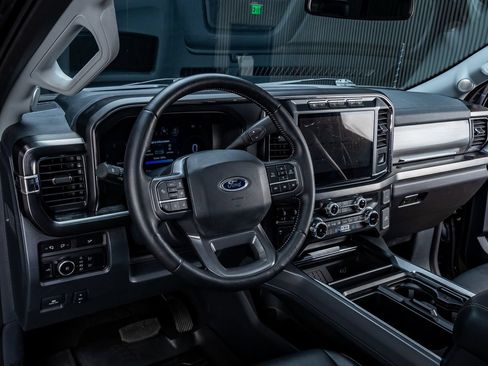 Used 2024 Ford F250 Lariat w/ Lariat Ultimate Package AWD/4WD image 17