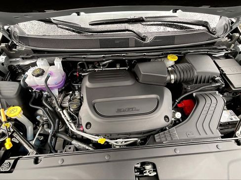 New 2026 Chrysler Pacifica Limited w/ S Appearance Package image 11