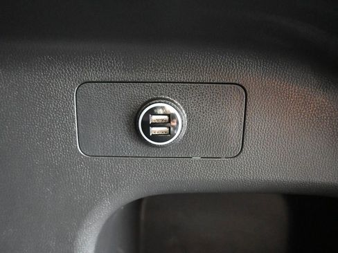 Used 2022 Toyota RAV4 XLE w/ Convenience Package image 42