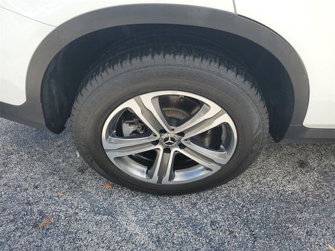 Used 2019 Mercedes-Benz GLC 300 GLC 300 image 7