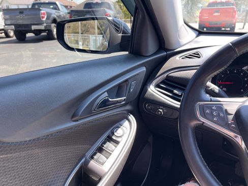 Used 2016 Chevrolet Malibu LT image 14