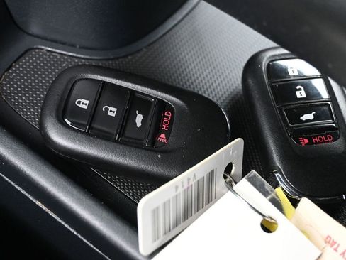 Certified 2024 Honda HR-V LX image 19