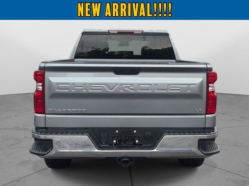 Used 2024 Chevrolet Silverado 1500 LT AWD/4WD image 5