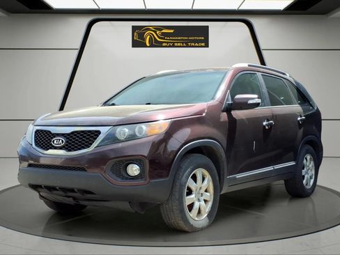 Used 2013 Kia Sorento LX w/ Convenience Pkg FWD image 1