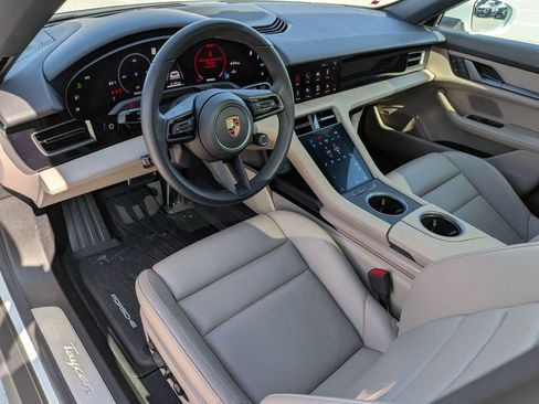 Used 2025 Porsche Taycan RWD image 12